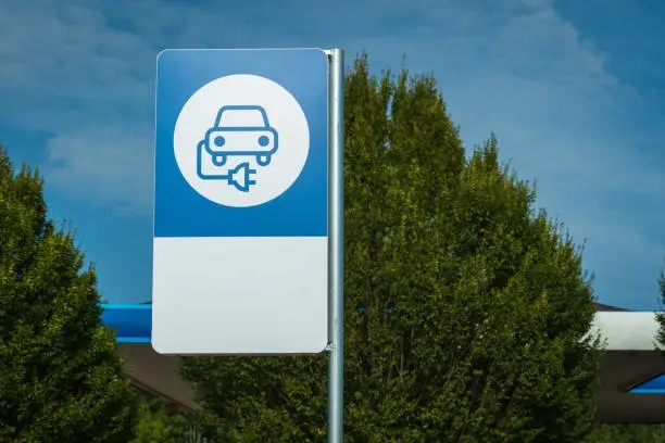 全球電動汽車充電樁行業(yè)分析