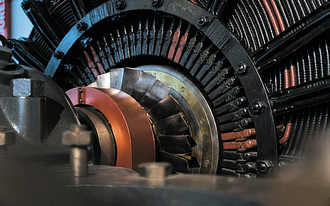 全球數(shù)控機床行業(yè)研究 全球數(shù)控機床行業(yè)研究