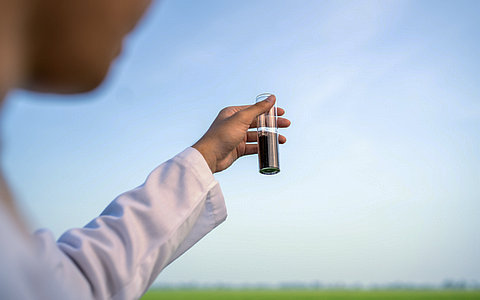 中國碳酸鋰行業(yè)發(fā)展趨勢預(yù)測 中國碳酸鋰行業(yè)發(fā)展趨勢預(yù)測