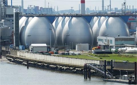 中國水務行業(yè)發(fā)展挑戰(zhàn)分析及趨勢預測 中國水務行業(yè)發(fā)展挑戰(zhàn)分析及趨勢預測