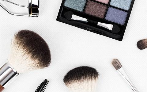 全面實(shí)施化妝品及化妝品新原料注冊(cè)備案資料電子化有關(guān)事項(xiàng)政策解讀 全面實(shí)施化妝品及化妝品新原料注冊(cè)備案資料電子化有關(guān)事項(xiàng)政策解讀