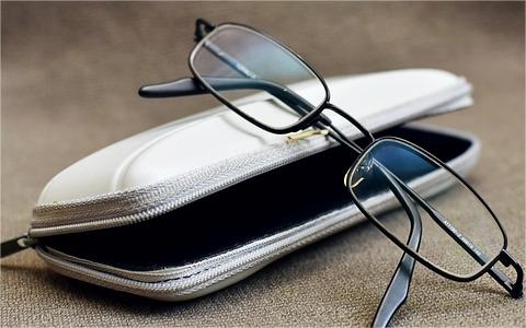 [調(diào)查報(bào)告]中國眼鏡鏡片市場調(diào)研 普通鏡片市場銷售額占比超過一半