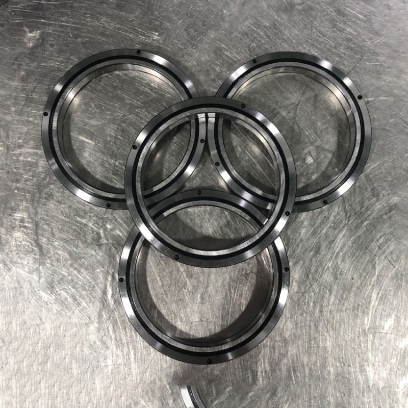 精密交叉滾子軸承噪音的產(chǎn)生原因是什么？有什么控制措施嗎？