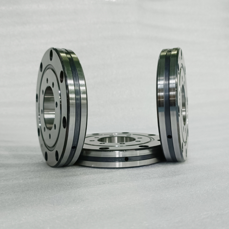 交叉滾子軸承用在工業(yè)機器人上的好處有哪些？